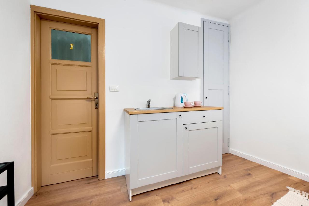 Adriatic Dream Rooms Ровинь Экстерьер фото