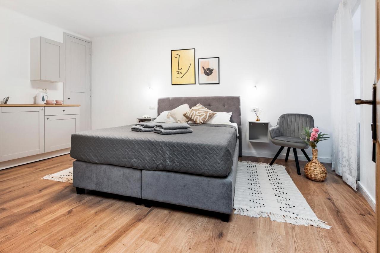 Adriatic Dream Rooms Ровинь Экстерьер фото